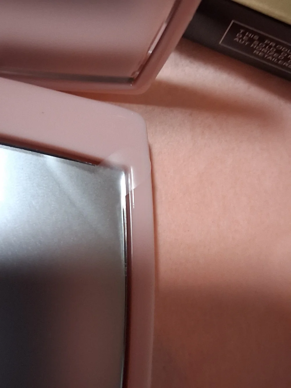 CHANEL Double Facettes Compact Mirror in Pale Pink